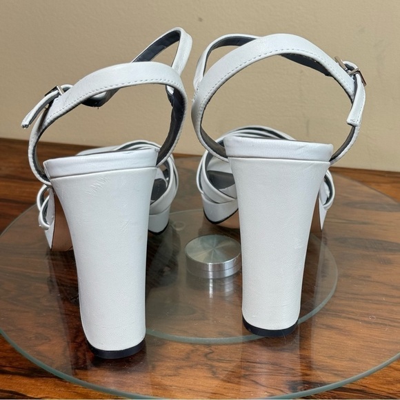 Franco Sarto Damilis Platform Sandal in Stone - Picture 10 of 16